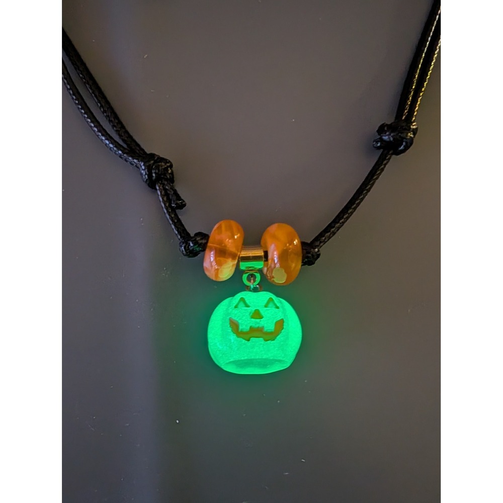 Glow in the Dark Halloween Pumpkin Jack O Lantern Adjustable Cord Necklace